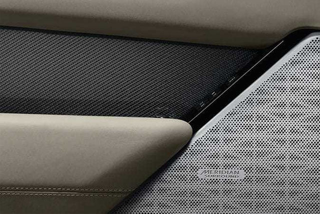Meridian™ SOUND SYSTEM