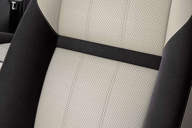 PERFORATED GRAINED LEATHER SEATS WITH SUEDECLOTH BOLSTERS
