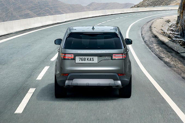 الأداء على الطرقات المعبدة