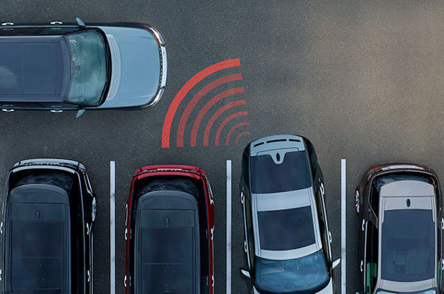 REAR TRAFFIC MONITOR