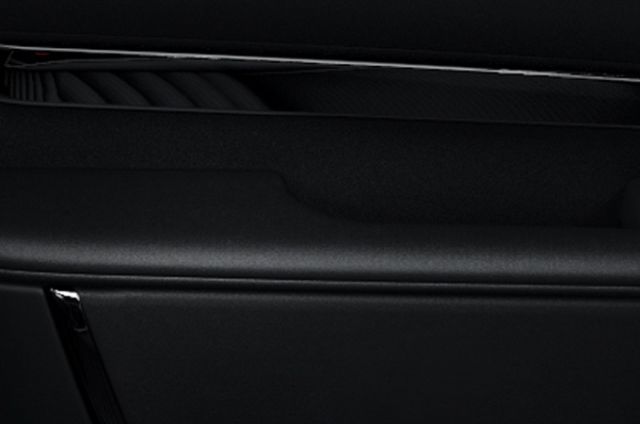 طلاء خارجي بلون أسود لامع