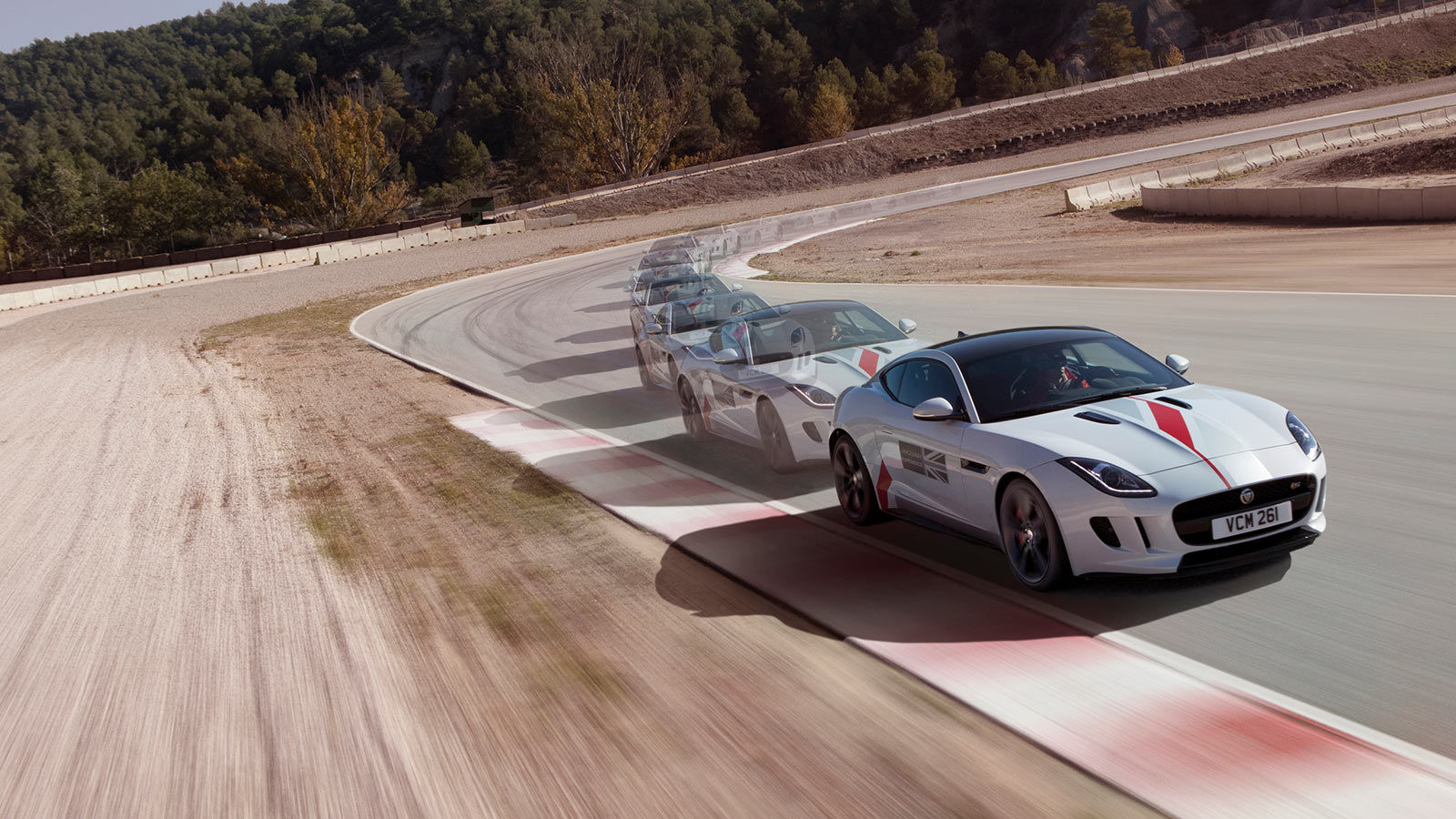 جرب سيارة جاكوار جاكوار الكويت العربية المتحدة جاكوار الكويت