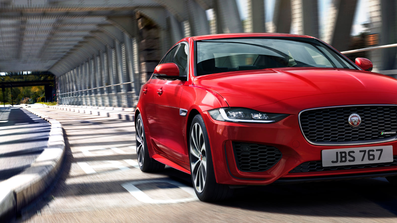 Jaguar XE Galería Jaguar Colombia