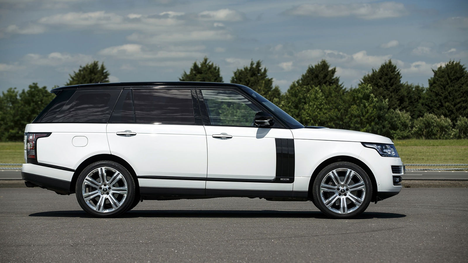 Range rover 4 рестайлинг отличия