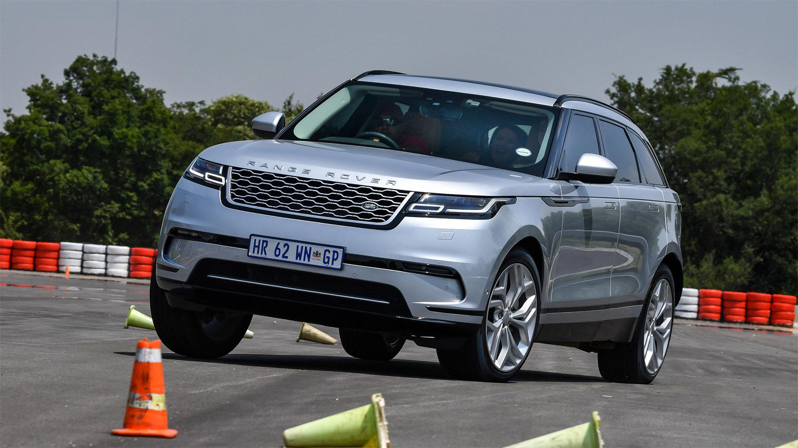 Driving Experience - Experience - Land Rover | Land Rover Ghana