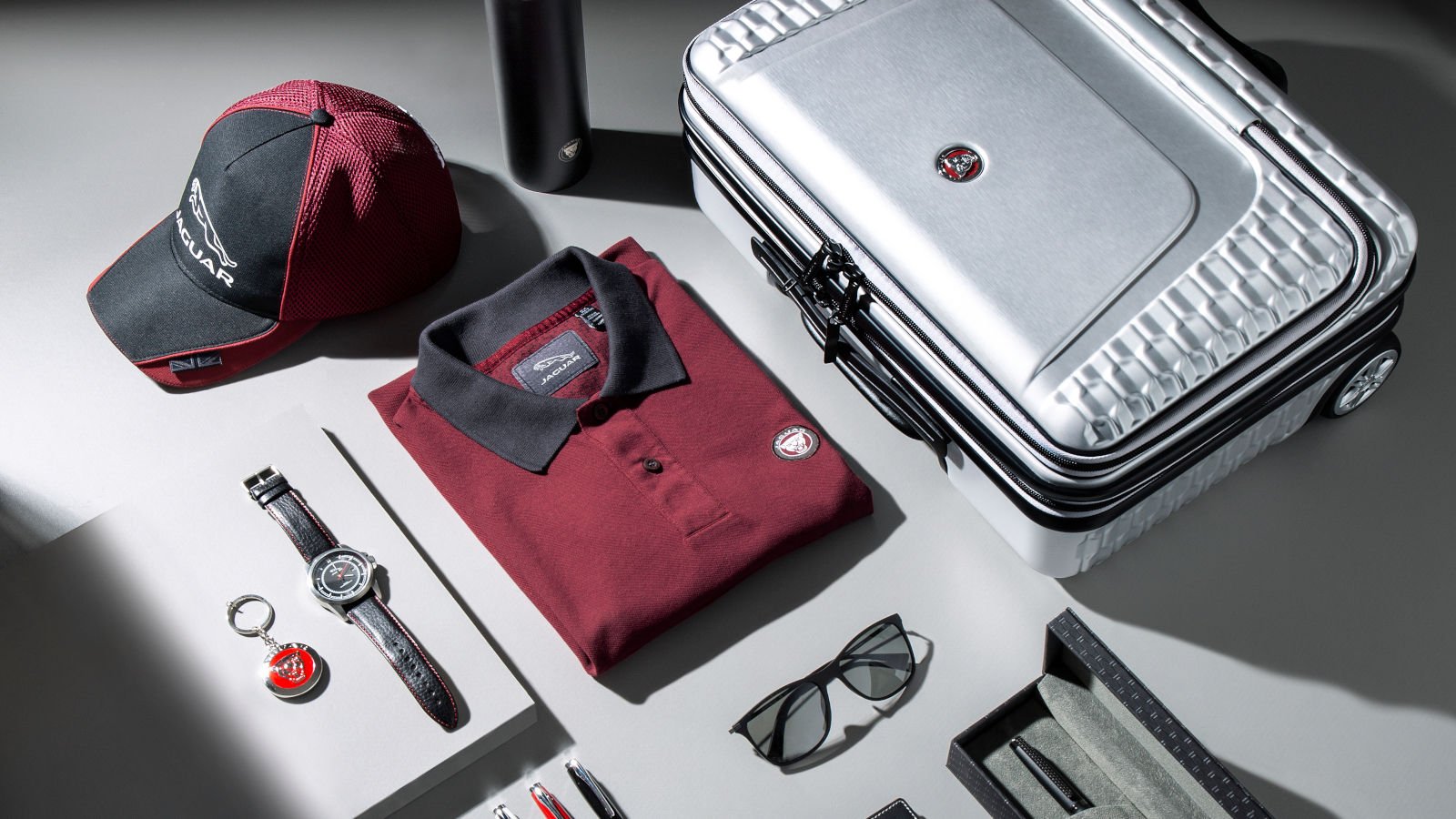 Branded Collection Ropas y Accesorios Jaguar Colombia