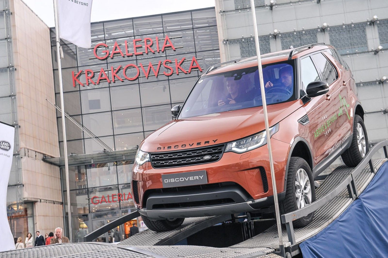GALERIA ABOVE AND BEYOND TOUR KRAKÓW Land Rover Polska