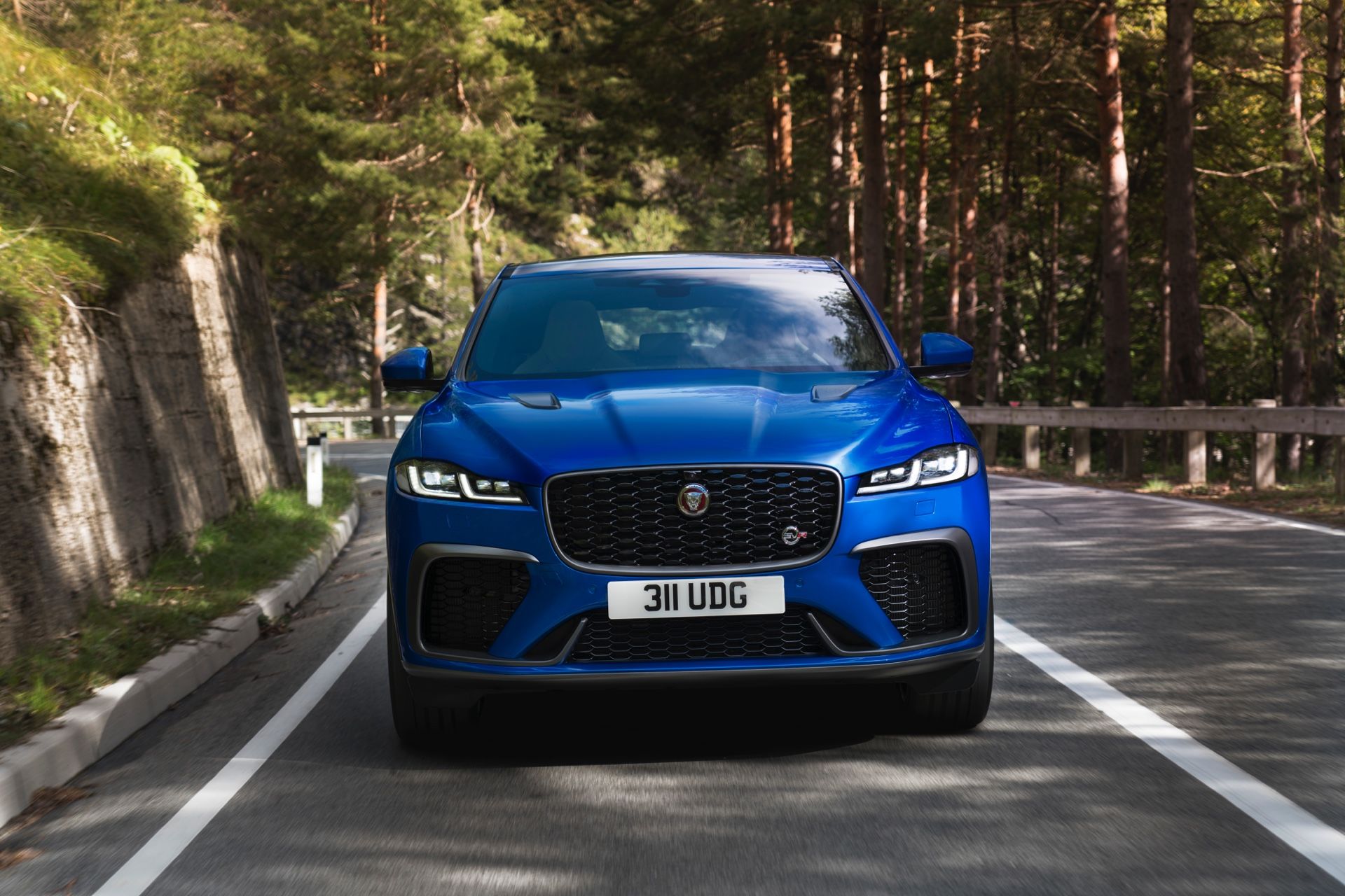 f-pace svr