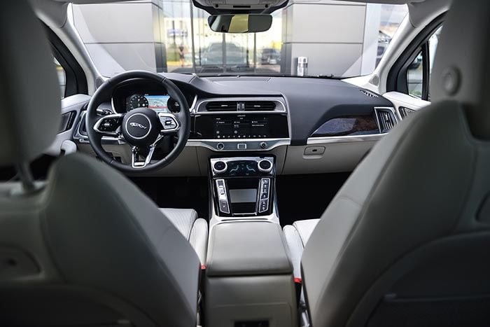 JAGUAR I-PACE