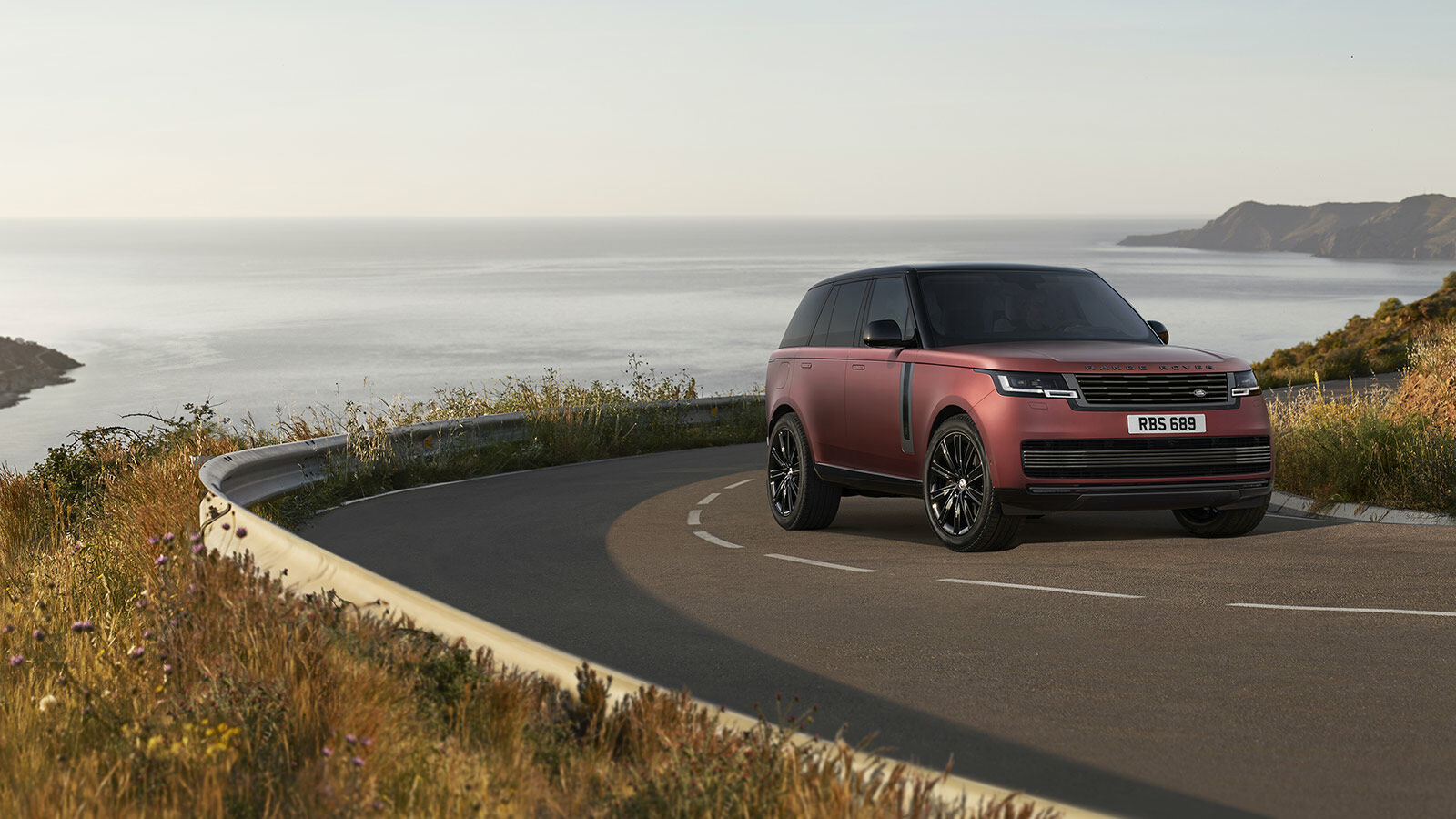 NEW RANGE ROVER SV Land Rover Qatar