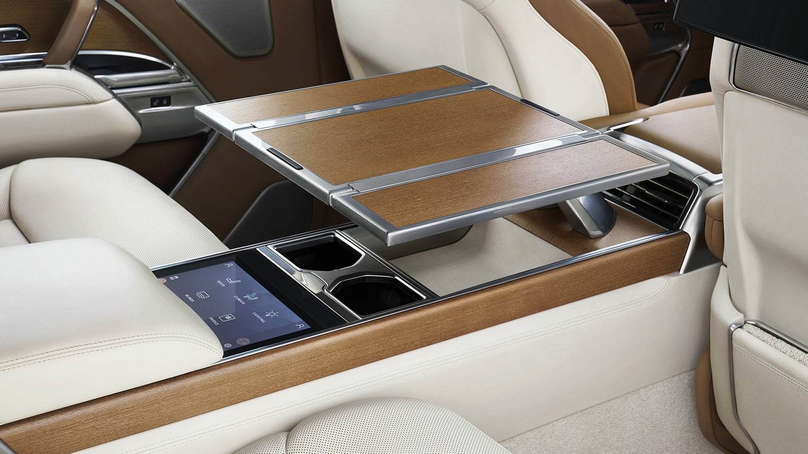 NEW RANGE ROVER SV | Land Rover UAE