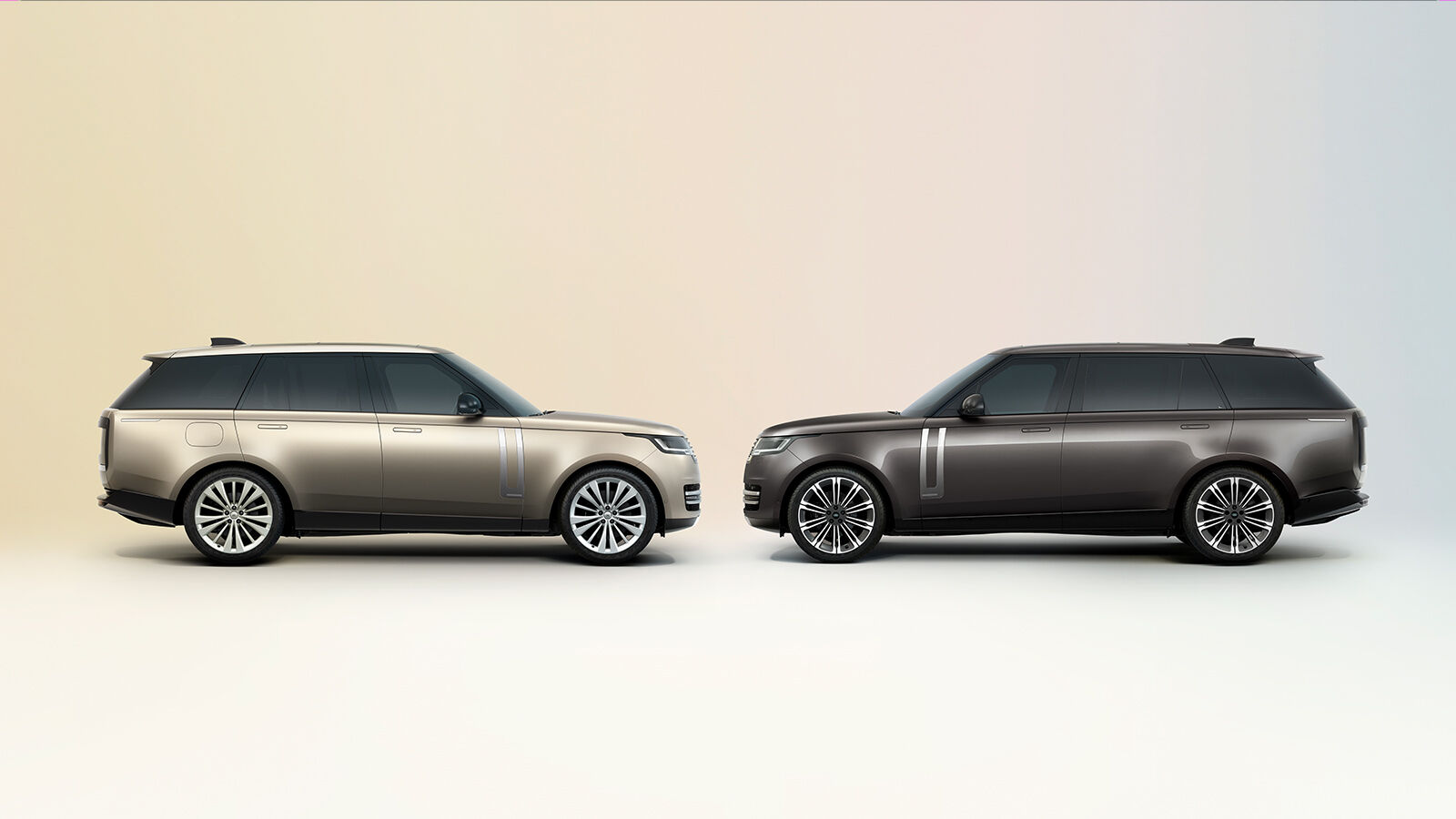 new-range-rover-luxury-performance-suv-exterior-gallery-land