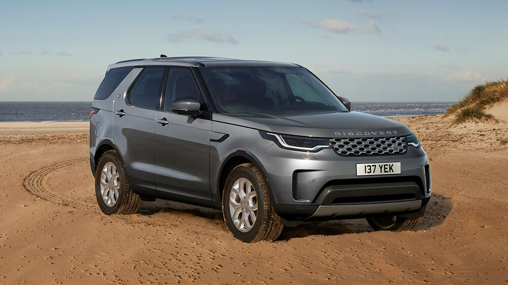 Discovery Model Range - Off Road SUV Models | Land Rover UAE