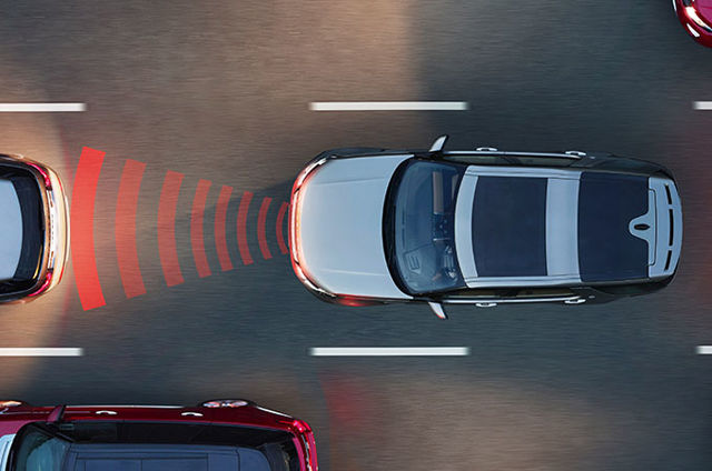 CONTROL DE CRUCERO ADAPTATIVO CON ASISTENCIA EN ATASCOS