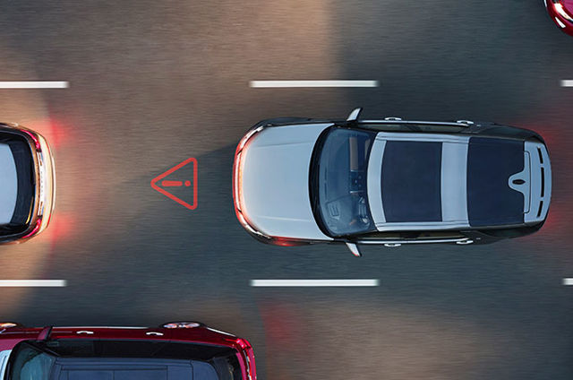 FRENADO DE EMERGENCIA AUTÓNOMO**