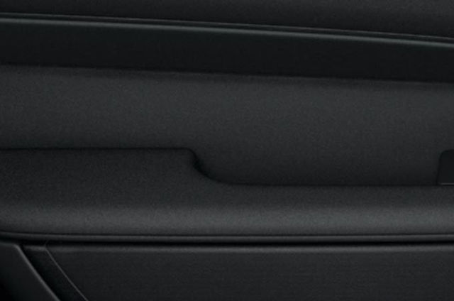 تشطيبات من خشب الأبنوس