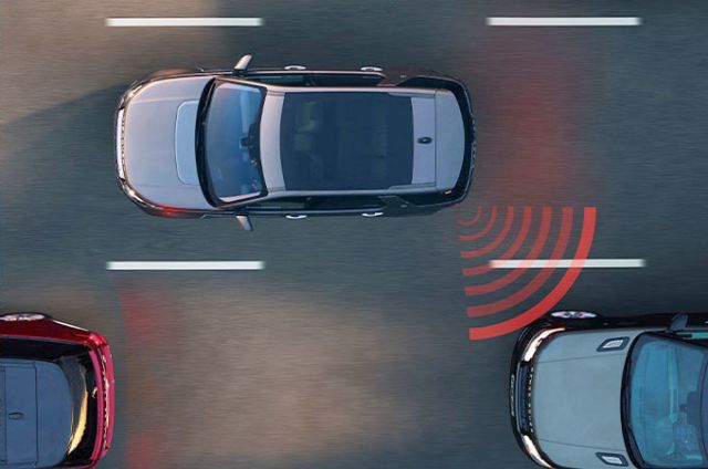 MONITORIZACIÓN DE ÁNGULO MUERTO Y DETECCIÓN DE TRÁFICO TRASERO