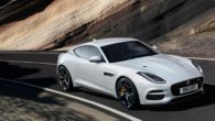 玉龍白 F-TYPE R 含加價選購配備