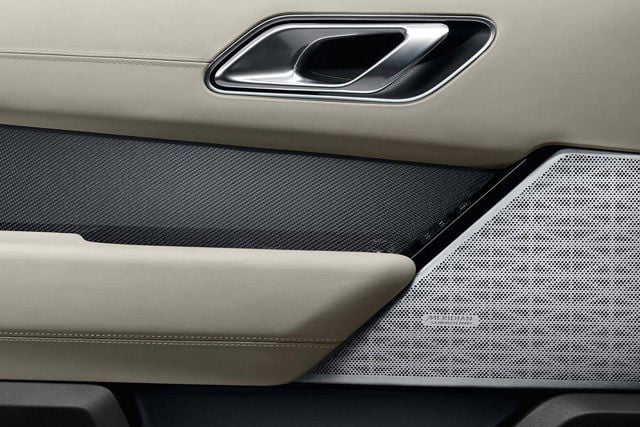 MERIDIAN SURROUND SOUND SYSTEM