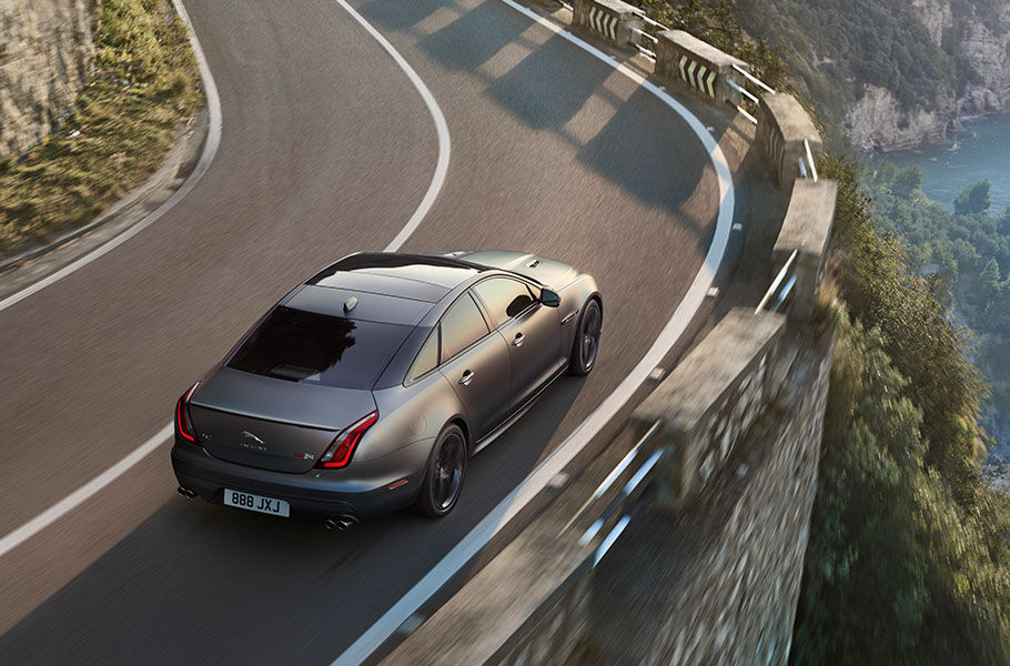XJR575 - HIỆU NĂNG VÀ SỰ XA XỈ