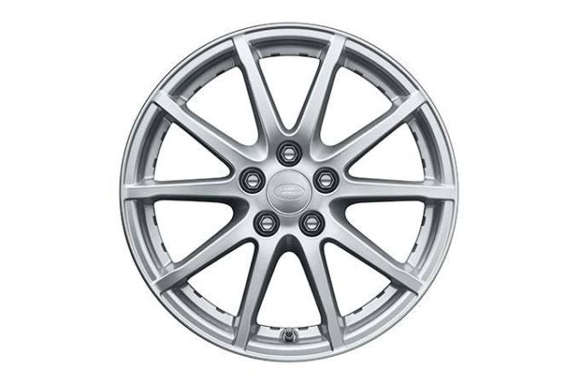 عجلات "Style 105" مصنوعة من خلائط الألومنيوم مزوّدة بعشرة قضبان قياس 17 بوصة*