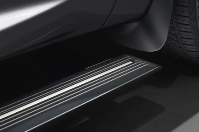 DEPLOYABLE SIDE STEPS