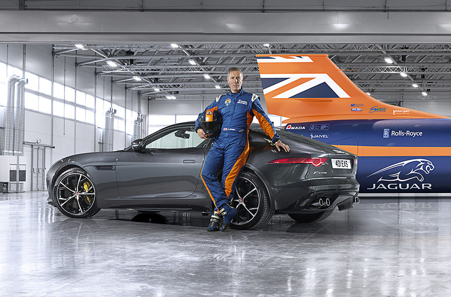 BLOODHOUND 超音速車