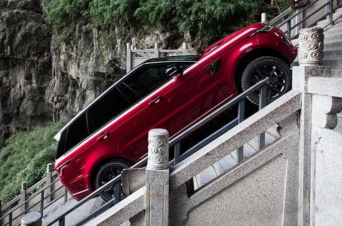 New Range Rover Sport conquered Tianmen Mountain